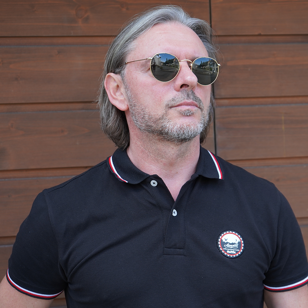 POLO SILHOUETTE ARMAILLI SCHWARZES 3D-LOGO